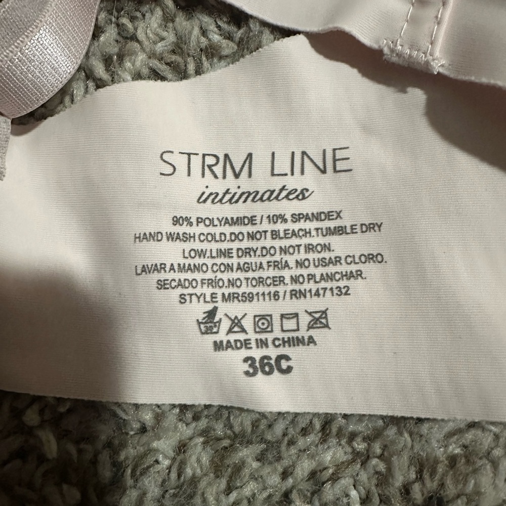STRM Line Intimates Size 36C - Picture 3 of 3